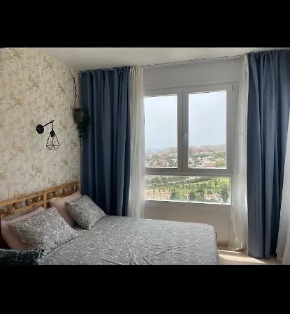 Estudio En La Colina Zona Playamar Lägenhet Torremolinos